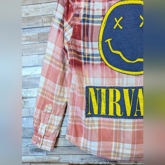 NIRVANA Red and Blue Plaid Casual Button Down Shirt - Picture 6 of 15